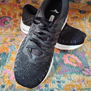 Mizuno Wave Rider 24 Shoe